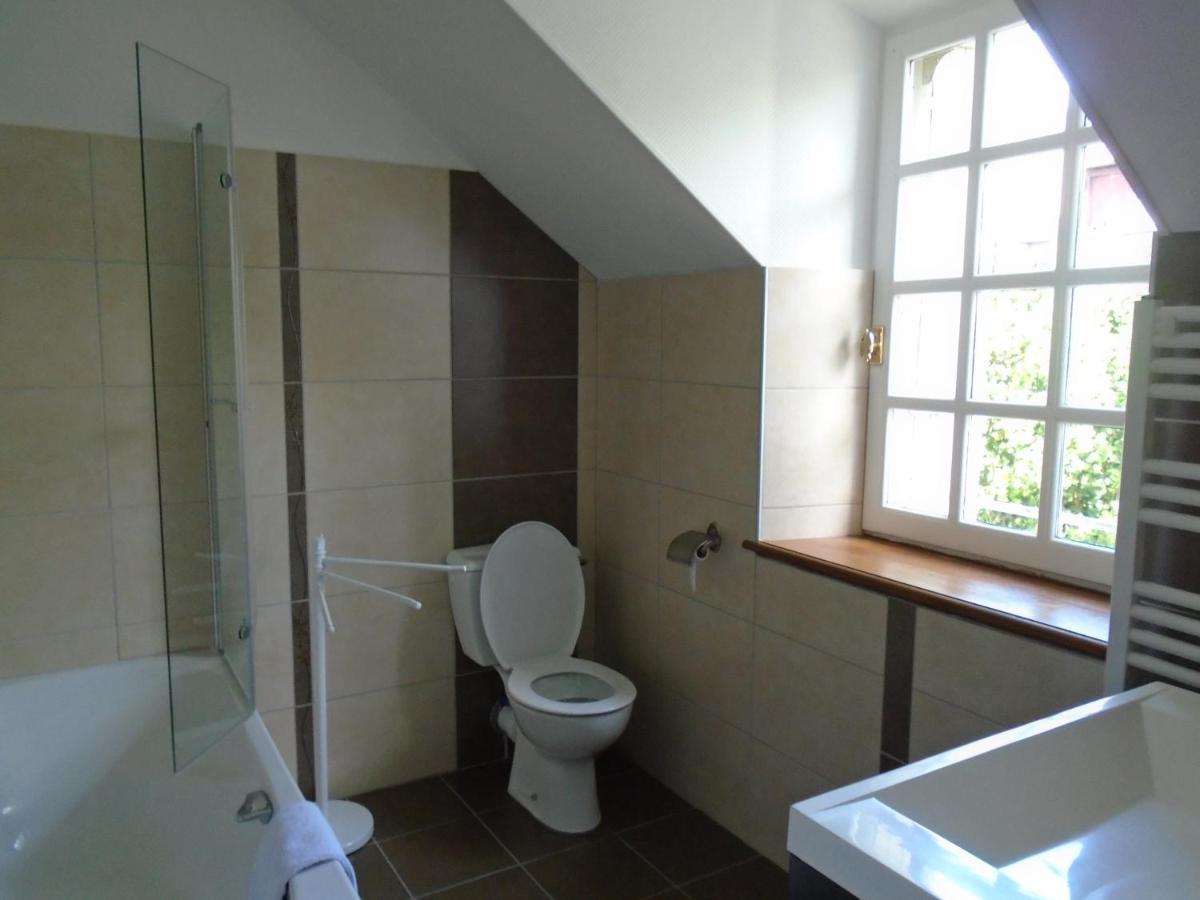 Maison des Isles Saint-Hilaire-du-Harcouët Extérieur photo