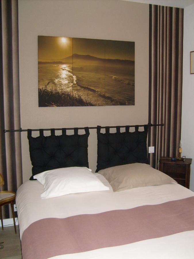 Maison des Isles Saint-Hilaire-du-Harcouët Extérieur photo